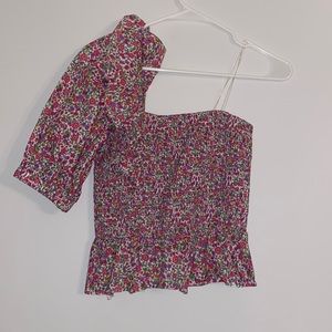 NWT NEVER WORN Floral one sleeve top